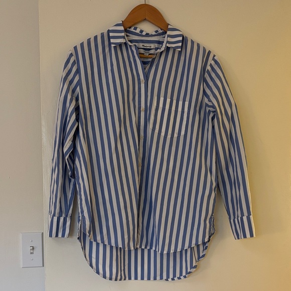 Madewell Tops - Madewell oversized button-down shirt